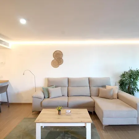 شقة First Line Beach With Sea View فوينخيرولا