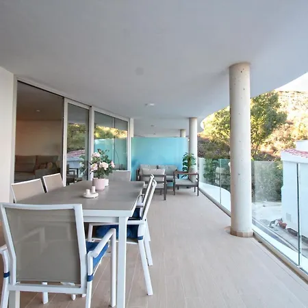 First Line Beach With Sea View شقة