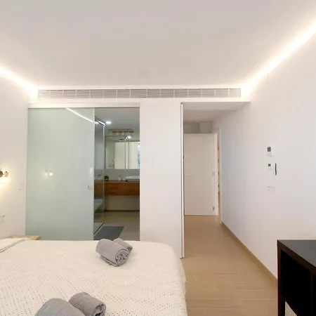 First Line Beach With Sea View *