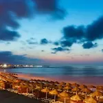 First Line Beach With Sea View شقة فوينخيرولا