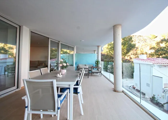 First Line Beach With Sea View شقة