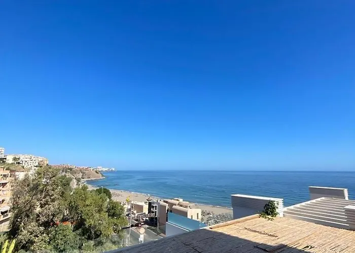 First Line Beach With Sea View شقة *