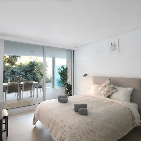 First Line Beach With Sea View Apartament *