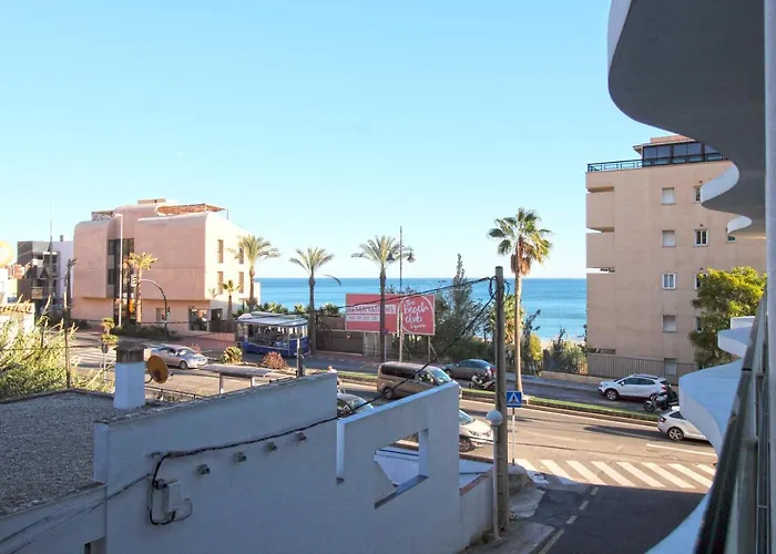 First Line Beach With Sea View フエンヒロラ